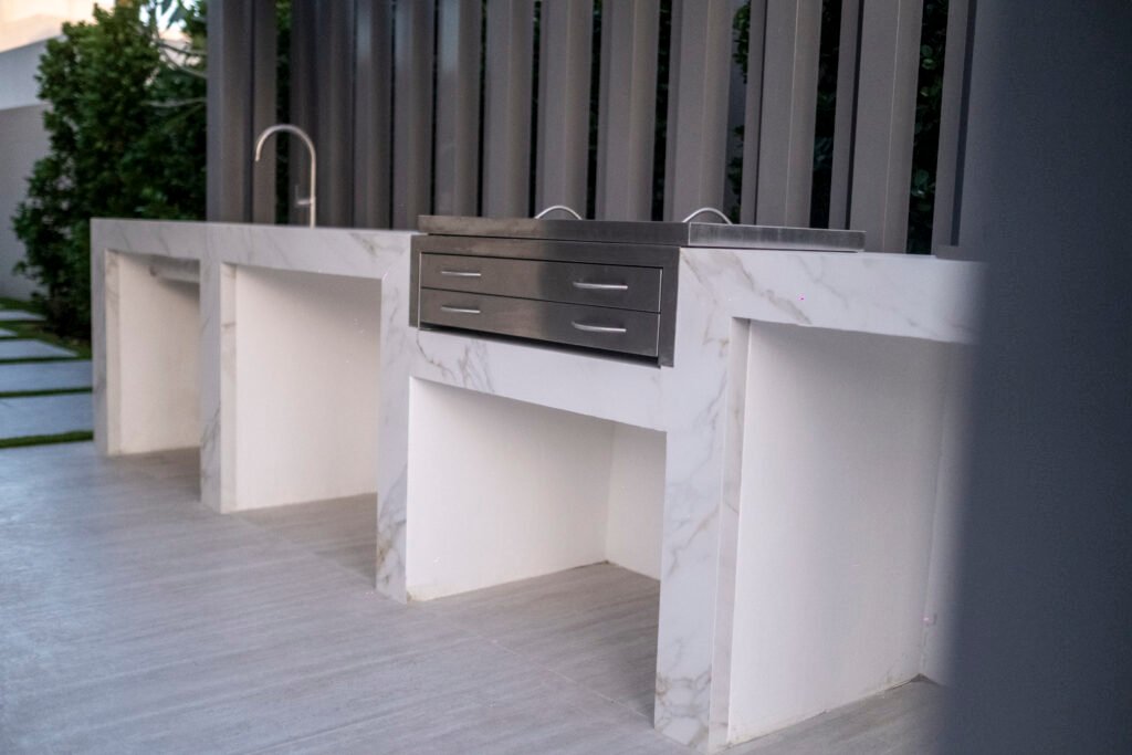 Integrating Technology into Your Dubai Outdoor Space 2