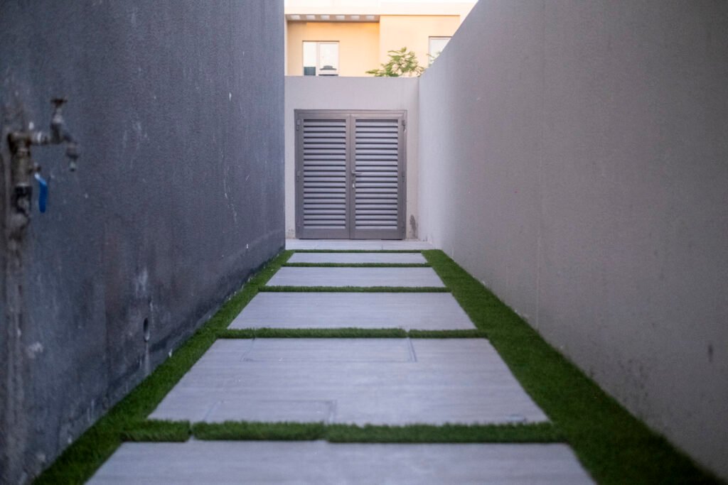 Integrating Technology into Your Dubai Outdoor Space 3