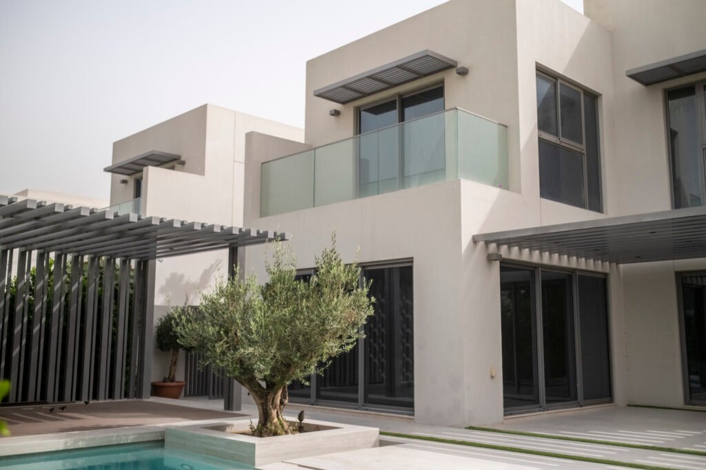 How to Create a Desert-Friendly Landscape in Dubai