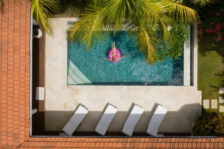 Dubai Villa Garden Sustainably
