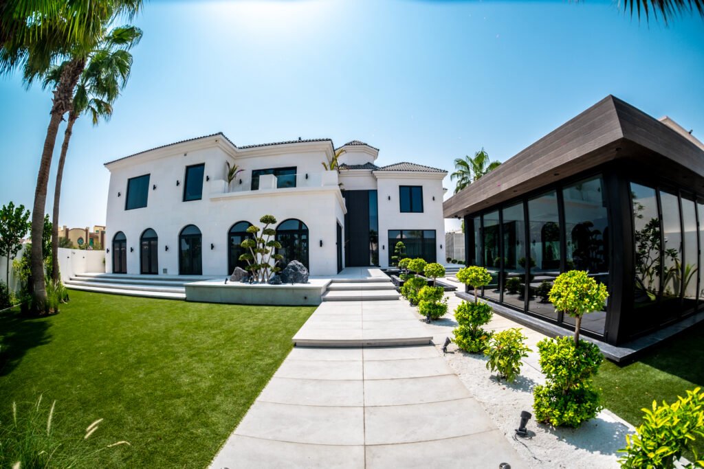 Commercial Vs Residential Landscaping in Dubai: A Quick Guide 2